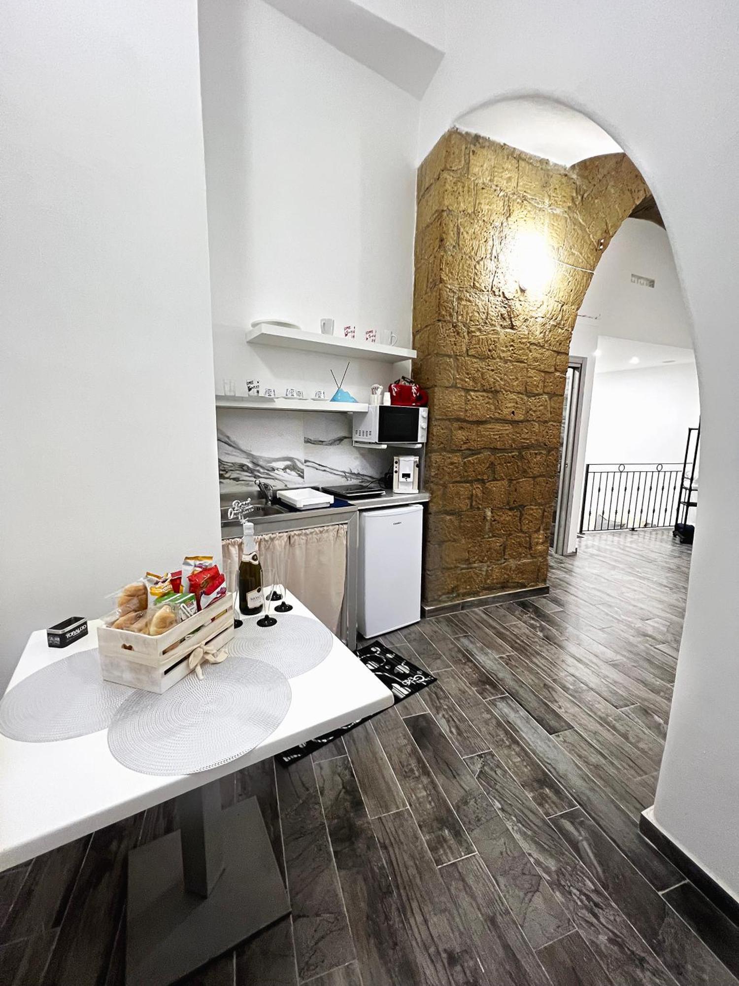 Arco Dei Borboni Panzió Nápoly Kültér fotó